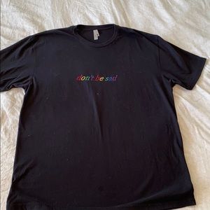 Black “don’t be sad” embroidered T-shirt XXL